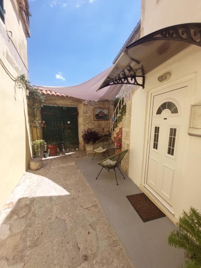 Apartment Lucy Lu Σπλιτ Εξωτερικό φωτογραφία